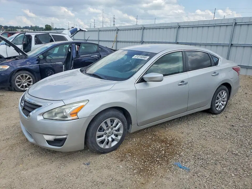 1N4AL3AP0DN419666 — 2013 Nissan Altima, Град, фото до ремонта