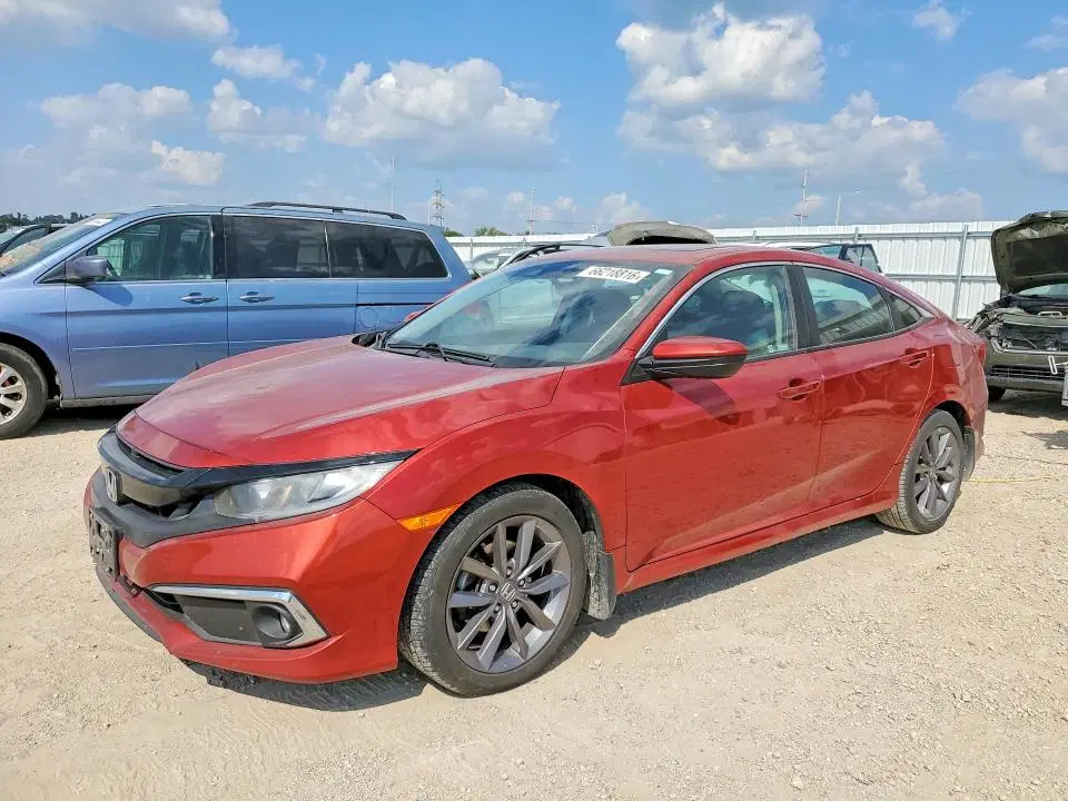19XFC1F7XLE018061 — 2020 Honda Civic, Град, фото до ремонта