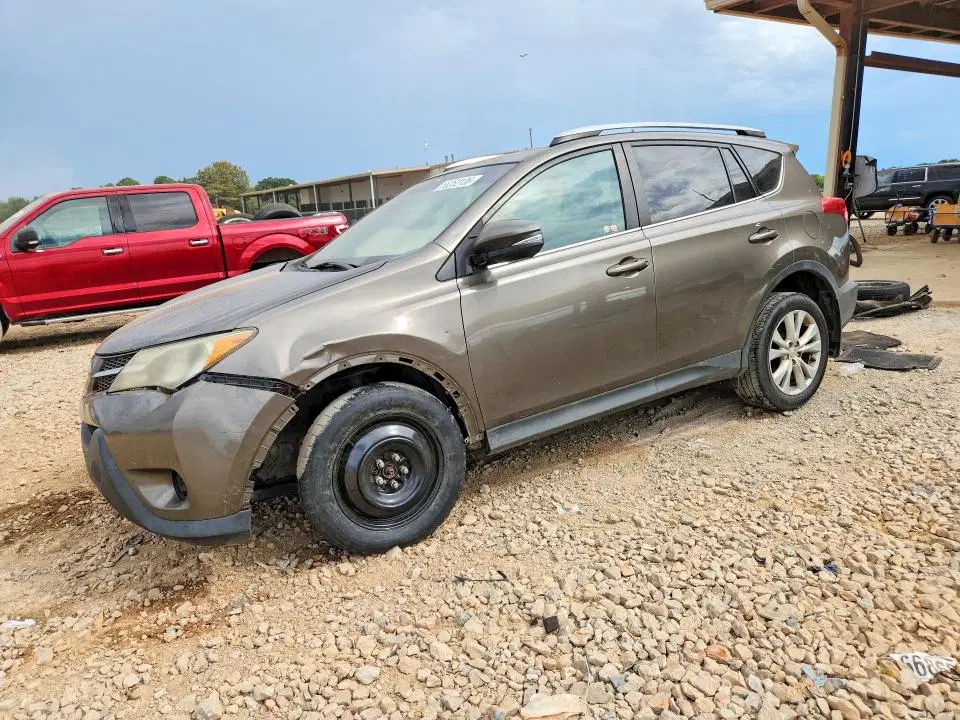 2T3DFREV9DW061454 — 2013 Toyota RAV4, Передняя часть, фото до ремонта
