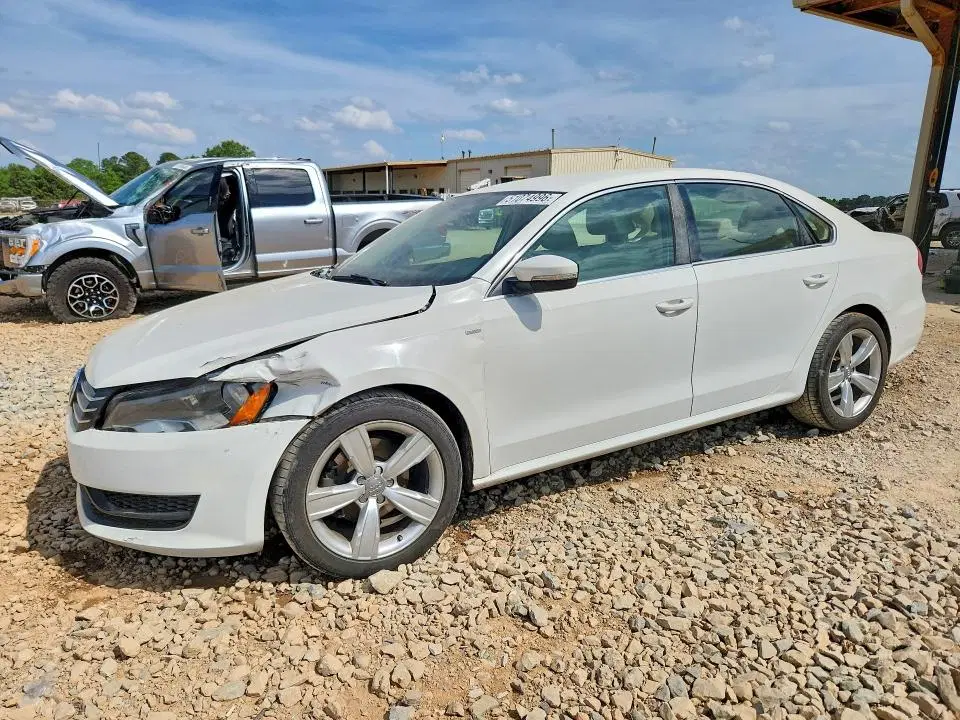 1VWAT7A30EC045973 — 2014 Volkswagen Passat, Передняя часть, фото до ремонта