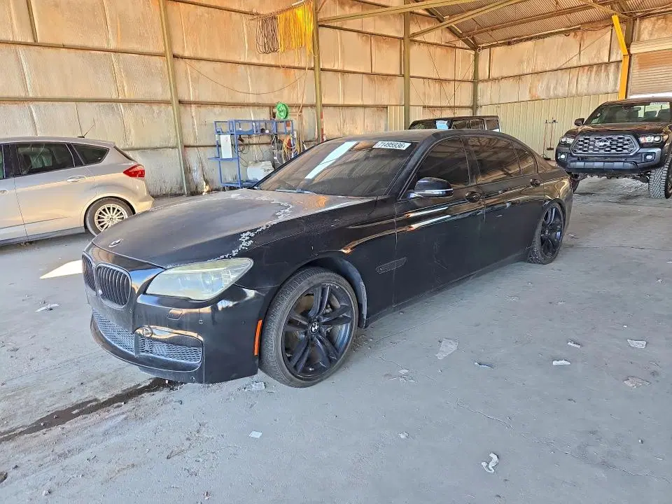 WBAYE4C50ED138024 — 2014 BMW 740, Мелкие вмятины и царапины, фото до ремонта