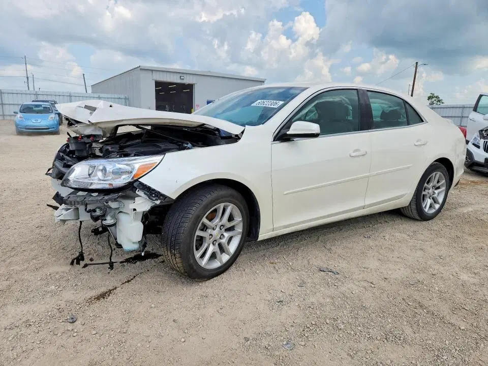 1G11F5SR0DF173217 — 2013 Chevrolet Malibu, Передняя часть, фото до ремонта