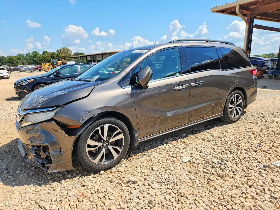 5FNRL6H91KB057915 — 2019 Honda Odyssey, Передняя часть, фото до ремонта