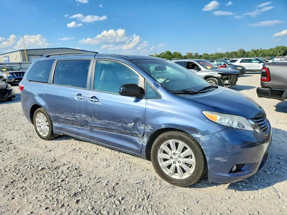 2015 Toyota Sienna VIN 5TDDK3DC3FS113478 фото 4