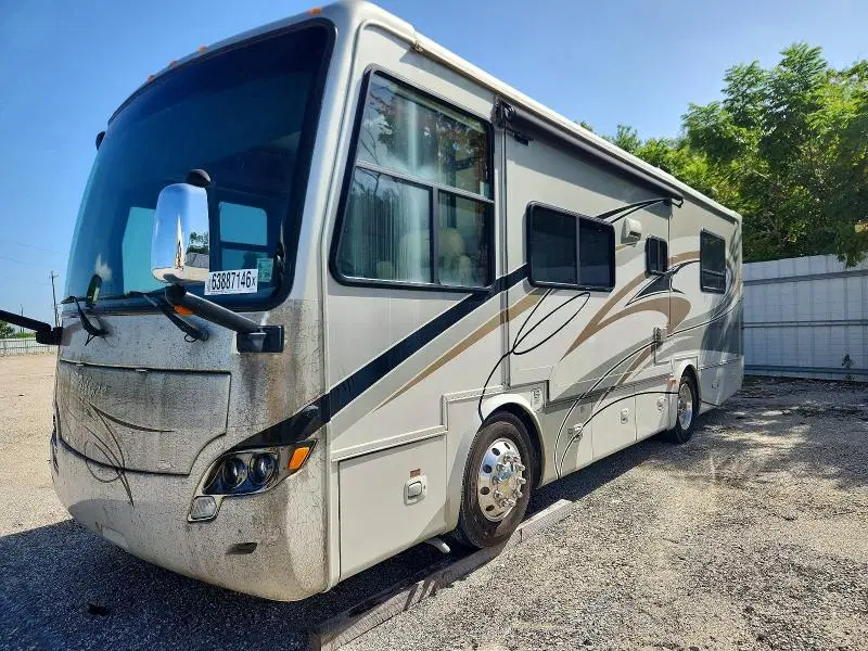 2011 TIFFIN MOT ALLEGRO VIN 5VBRC93A3BA113145 фото 2