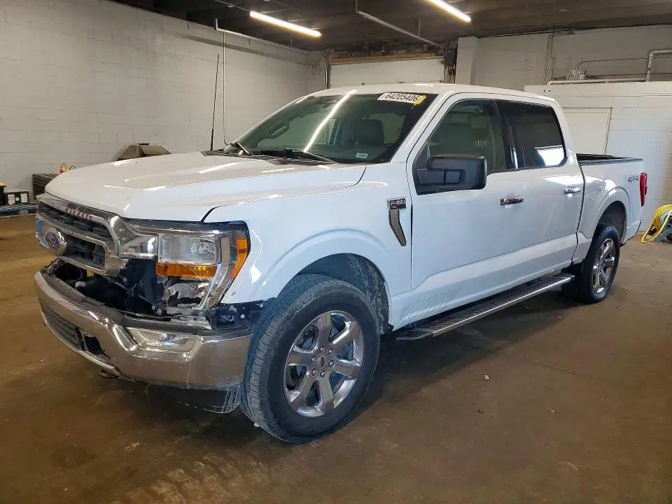 1FTFW1E59NKE34769 — 2022 Ford F150, передняя часть, фото до ремонта