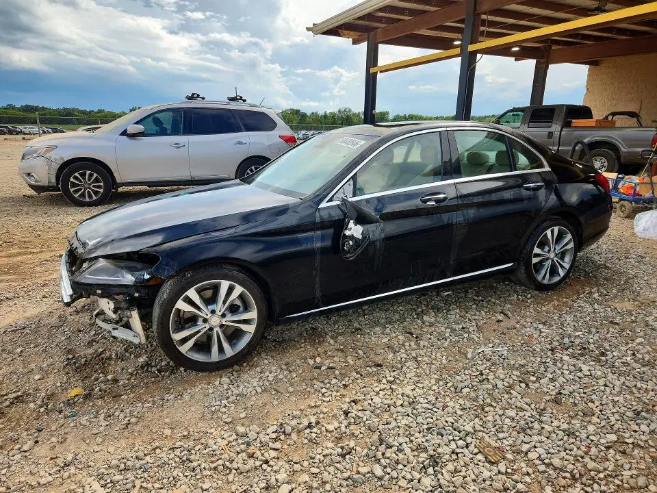 WDDWF4JB3GR166072 — 2016 Mercedes-Benz C, Передняя часть, фото до ремонта