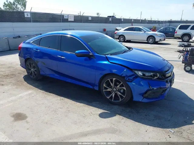 2HGFC2F8XKH504100 — 2019 Honda Civic Sport, Передняя часть, фото до ремонта