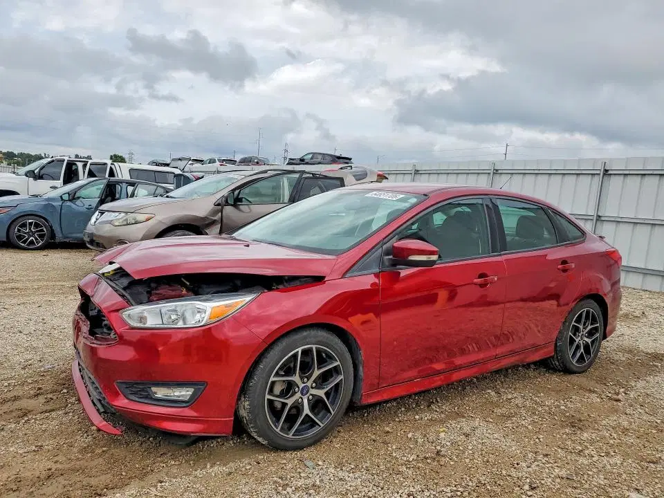 1FADP3F26GL238134 — 2016 Ford Focus, Передняя часть, фото до ремонта