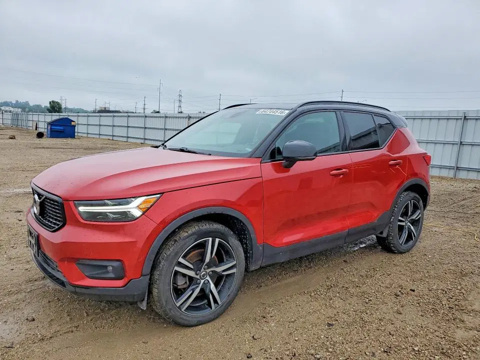 2020 VOLVO XC40 VIN YV4162UM2L2246758 фото 2