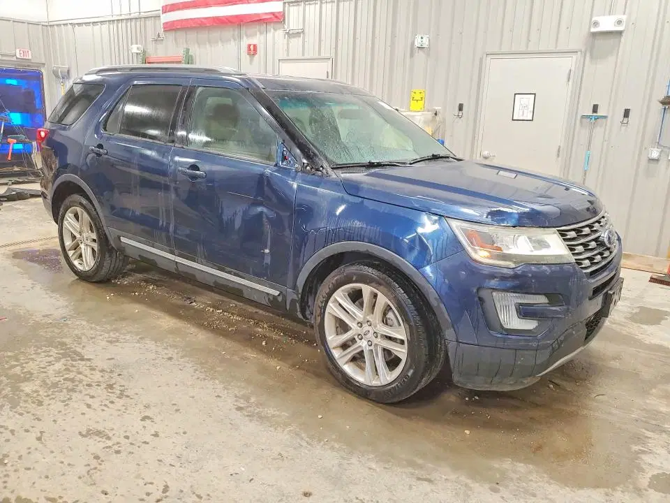2017 Ford Explorer VIN 1FM5K7D85HGB87856 фото 4