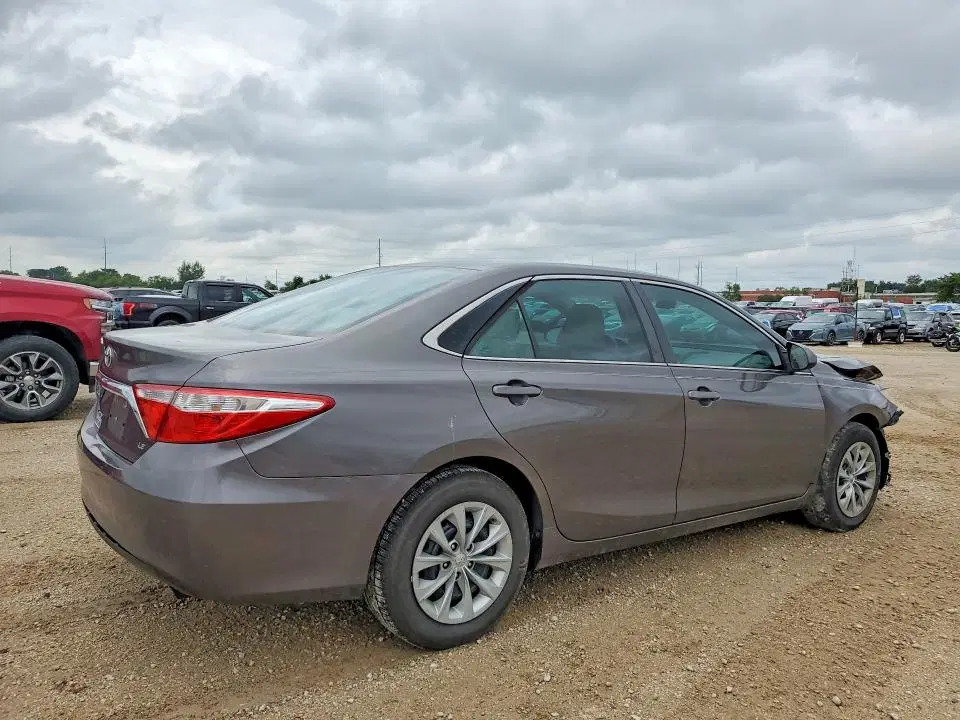 2016 TOYOTA CAMRY VIN 4T1BF1FK8GU221463 фото 3