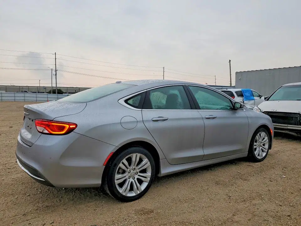 2015 CHRYSLER 200 VIN 1C3CCCAB2FN541699 фото 3