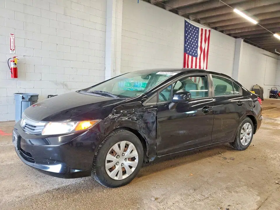 19XFB2F57CE070870 — 2012 Honda Civic, Передняя часть, фото до ремонта
