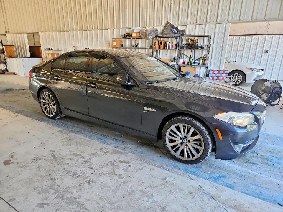 2011 BMW 550 VIN WBAFU9C57BC278130 фото 4