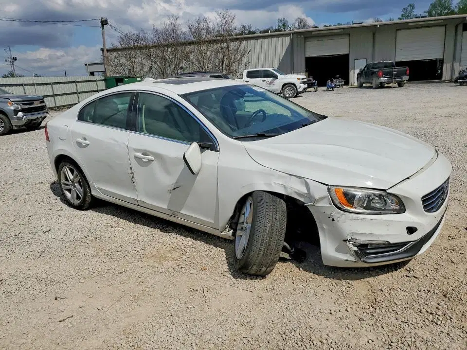 2015 VOLVO S60 VIN YV1612TB4F1309791 фото 4