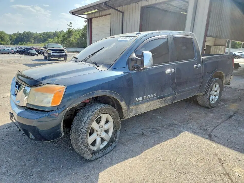 1N6BA0EC3EN507670 — 2014 Nissan Titan, передняя часть, фото до ремонта