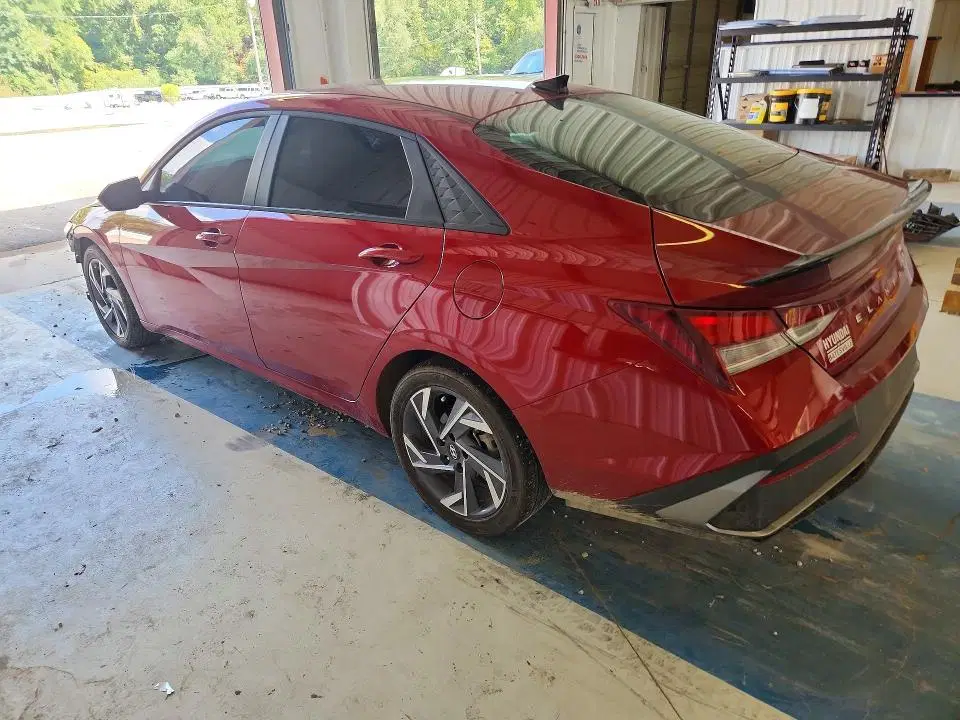 2025 HYUNDAI ELANTRA VIN KMHLM4DG0SU048685 фото 2