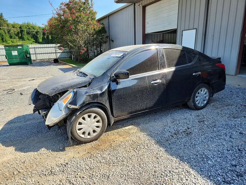 3N1CN7AP2GL854023 — 2016 Nissan Versa, Передняя часть, фото до ремонта