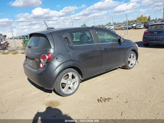 2016 Chevrolet SONIC LT VIN 1G1JC6SB1G4141720 фото 4