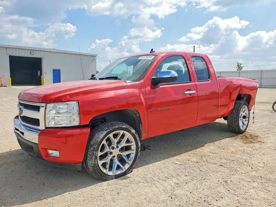 1GCRCSE0XBZ437893 — 2011 Chevrolet Silverado, Задняя часть, фото до ремонта