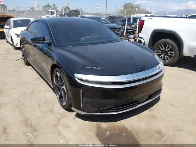 50EA1TEA2PA003180 — 2023 Lucid Air Touring, Задняя часть, фото до ремонта