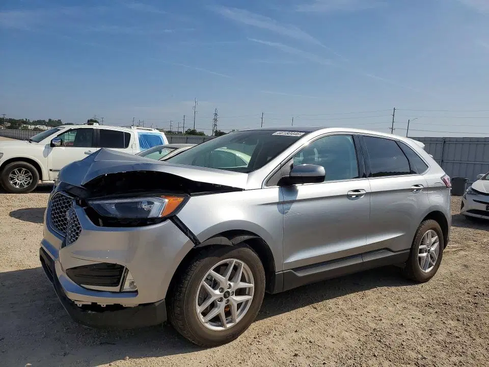 2FMPK4J93RBA83122 — 2024 Ford EDGE, Передняя часть, фото до ремонта