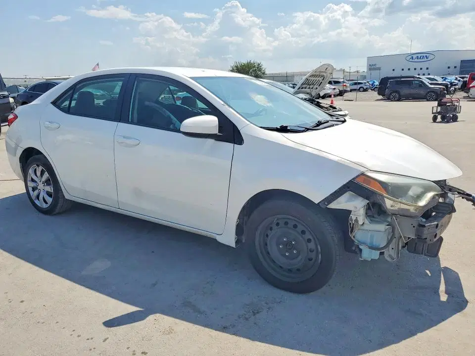 2015 TOYOTA COROLLA VIN 5YFBURHE0FP306566 фото 4
