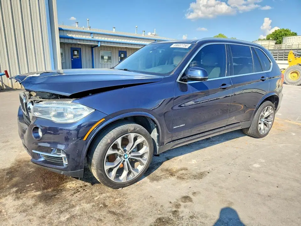 5UXKR2C32H0X03917 — 2017 BMW X5, Передняя часть, фото до ремонта
