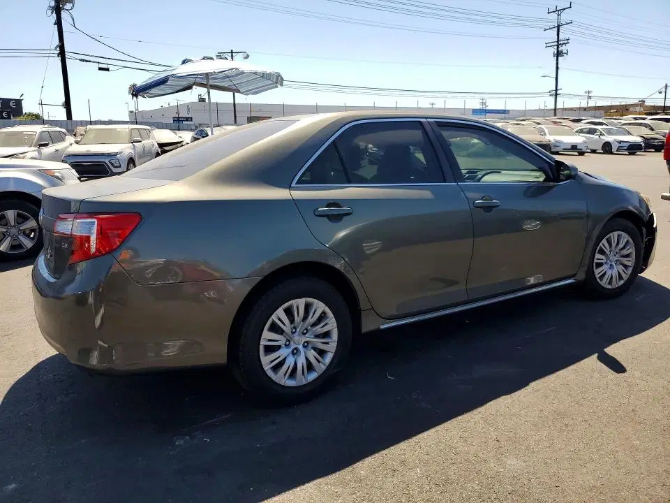 2014 Toyota Camry VIN 4T4BF1FK2ER386766 фото 3