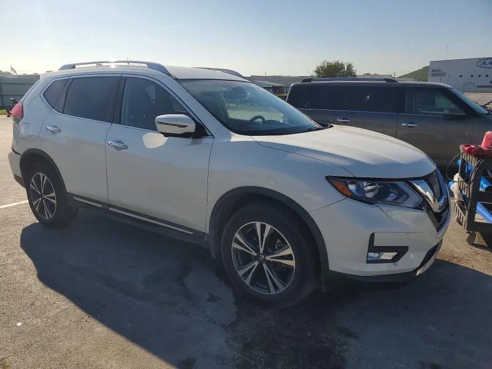 2017 NISSAN ROGUE VIN JN8AT2MV3HW025422 фото 4