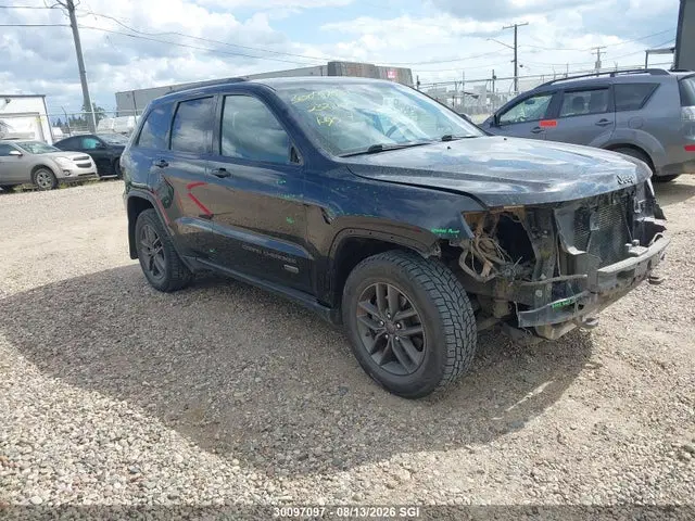 1C4RJFAG1HC635340 — 2017 Jeep Grand Cherokee Laredo, Правый бок (Right Side), фото до ремонта