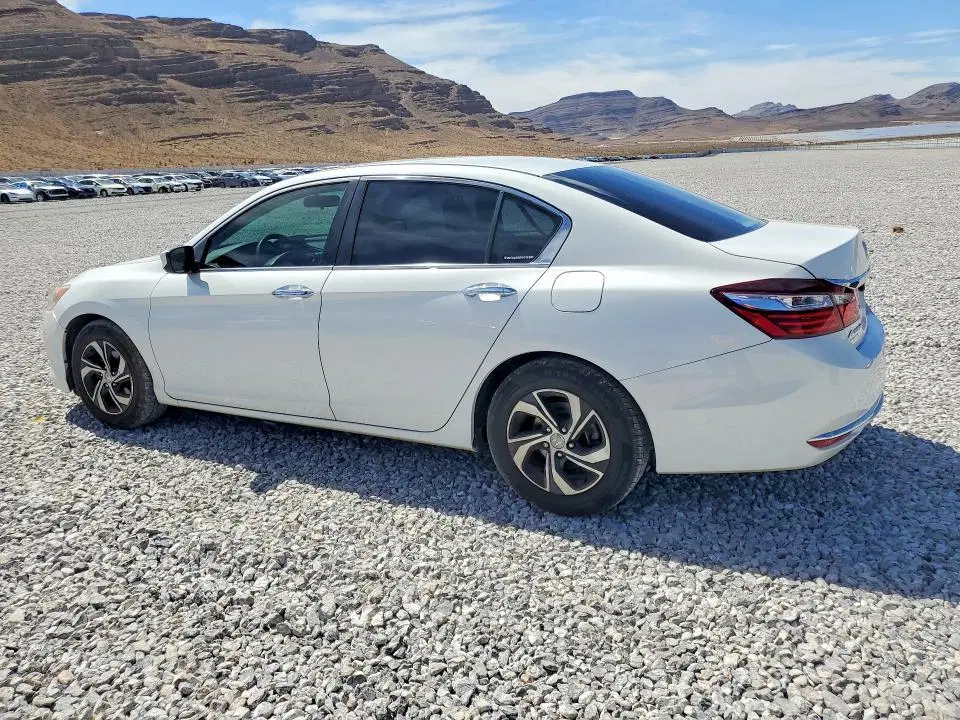 2017 Honda Accord VIN 1HGCR2F36HA189972 фото 2