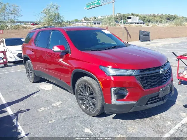 1GNERJKW0NJ169611 — 2022 Chevrolet Traverse FWD RS, Передняя часть слева (Left Front), фото до ремонта