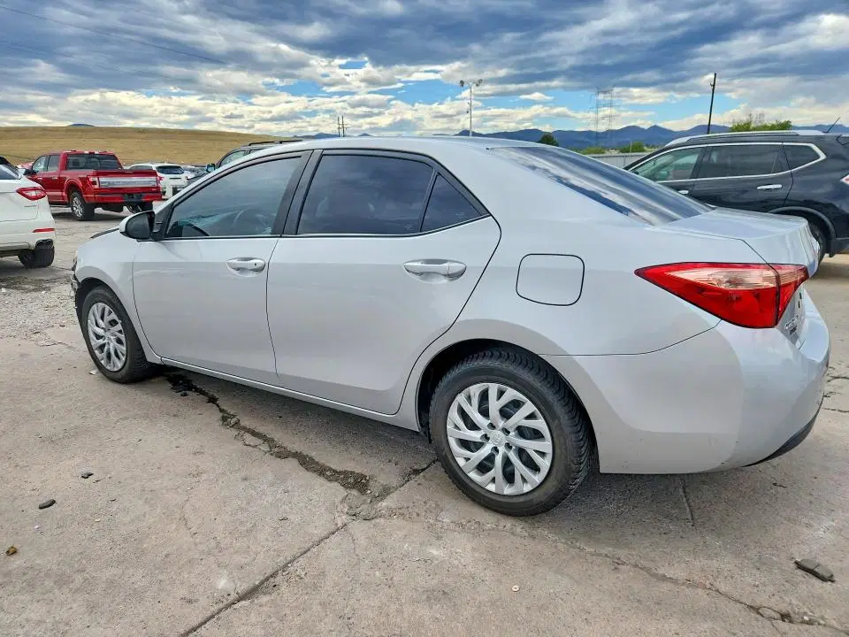 2017 Toyota Corolla VIN 2T1BURHE7HC752104 фото 2