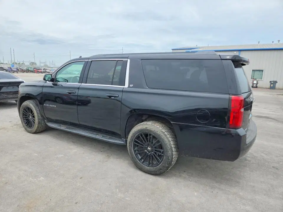 2017 CHEVROLET SUBURBAN VIN 1GNSCHKC9HR305727 фото 2