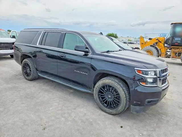 2017 CHEVROLET SUBURBAN VIN 1GNSCHKC9HR305727 фото 4