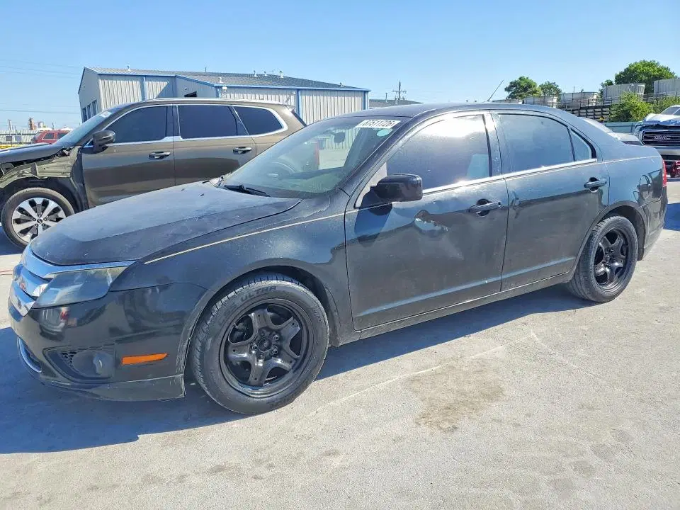 3FAHP0HG1BR242627 — 2011 Ford Fusion, Боковая часть, фото до ремонта