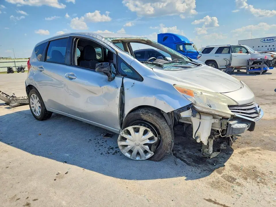 2015 NISSAN VERSA NOTE VIN 3N1CE2CP4FL419048 фото 4
