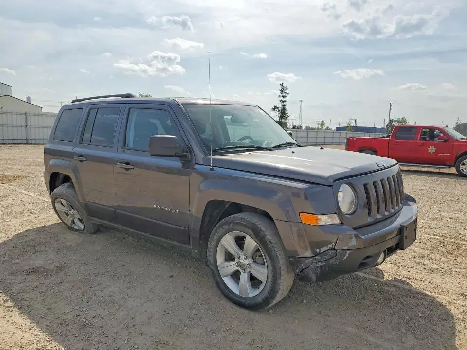 2016 JEEP PATRIOT VIN 1C4NJRBB9GD672633 фото 4