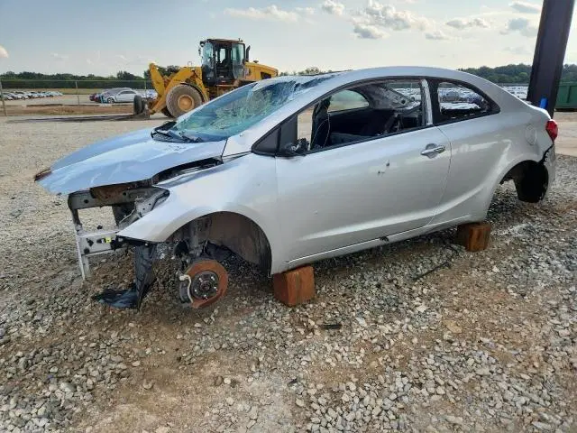 KNAFX6A81E5190685 — 2014 Kia Forte, Разукомплектован (Stripped), фото до ремонта