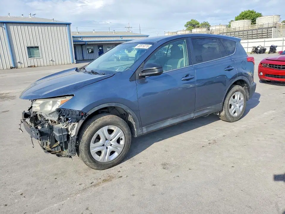 2T3ZFREV5DW067662 — 2013 Toyota RAV4, Передняя часть, фото до ремонта