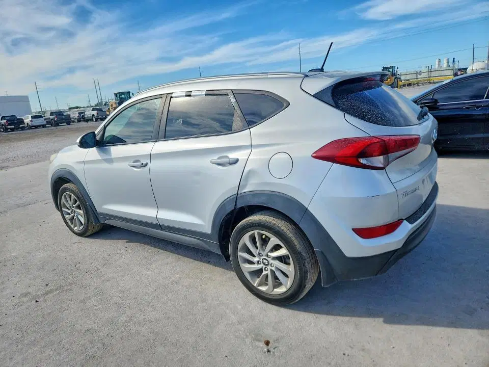 2016 HYUNDAI TUCSON VIN KM8J33A42GU224271 фото 2