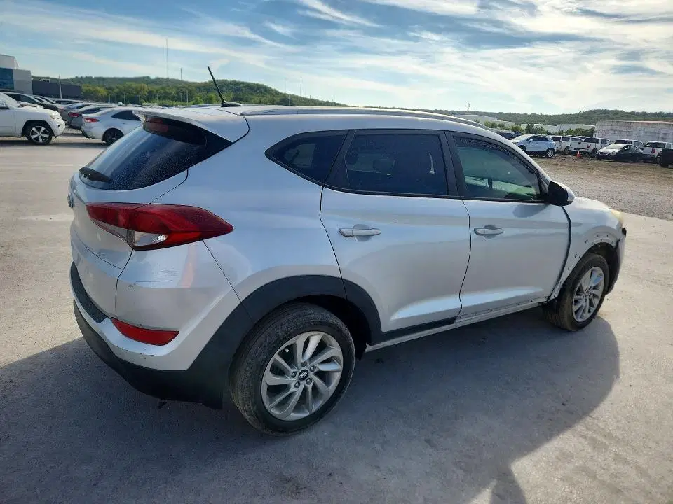 2016 HYUNDAI TUCSON VIN KM8J33A42GU224271 фото 3