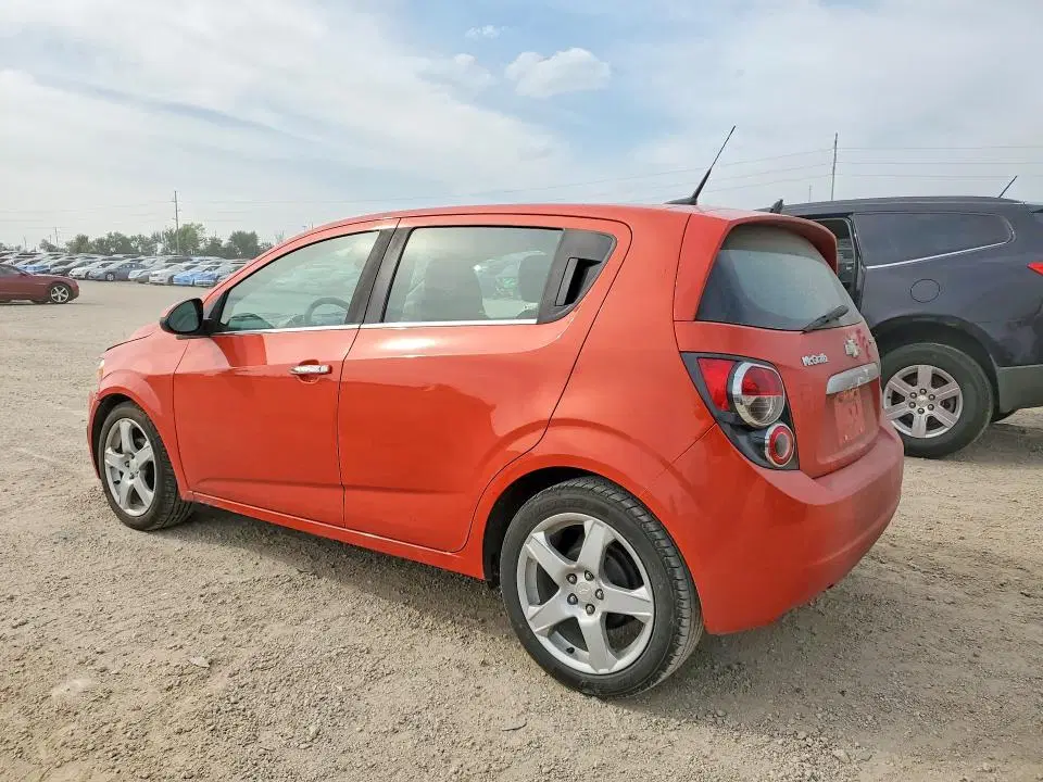 2013 CHEVROLET SONIC VIN 1G1JE6SB1D4125457 фото 2