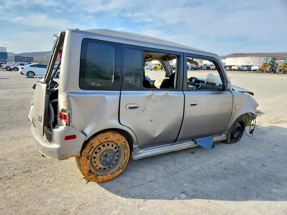 2005 SCION XB VIN JTLKT334350196477 фото 3