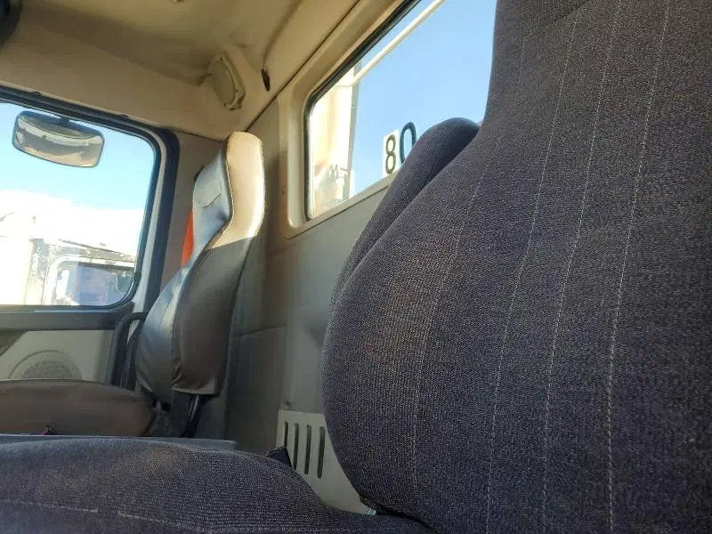 2016 VOLVO VN VNL VIN 4V4N39TGXGN965623 фото 4
