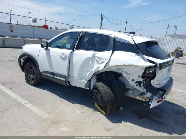 2026 Nissan KICKS SV VIN 3N8AP6CE8TL380288 фото 3