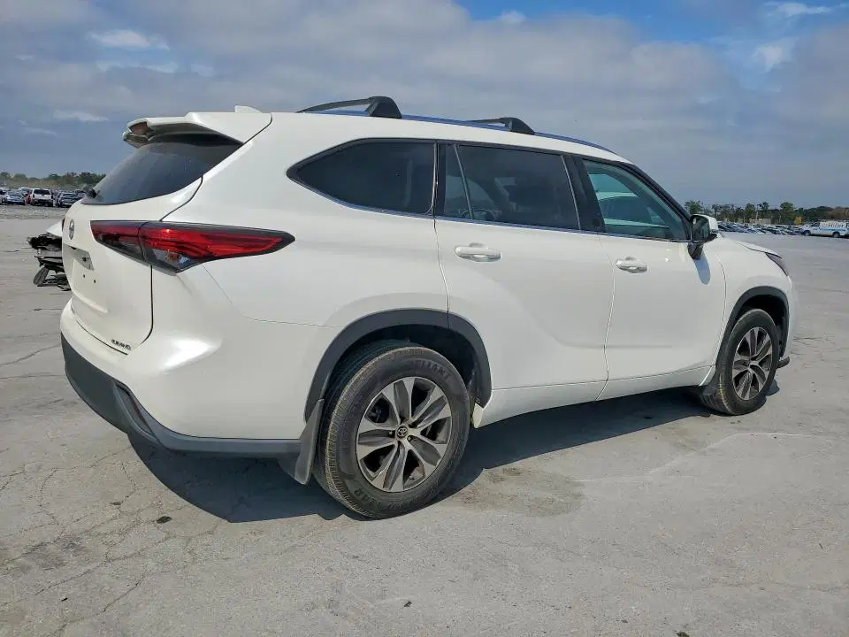 2021 TOYOTA HIGHLANDER VIN 5TDGZRBH7MS105469 фото 3