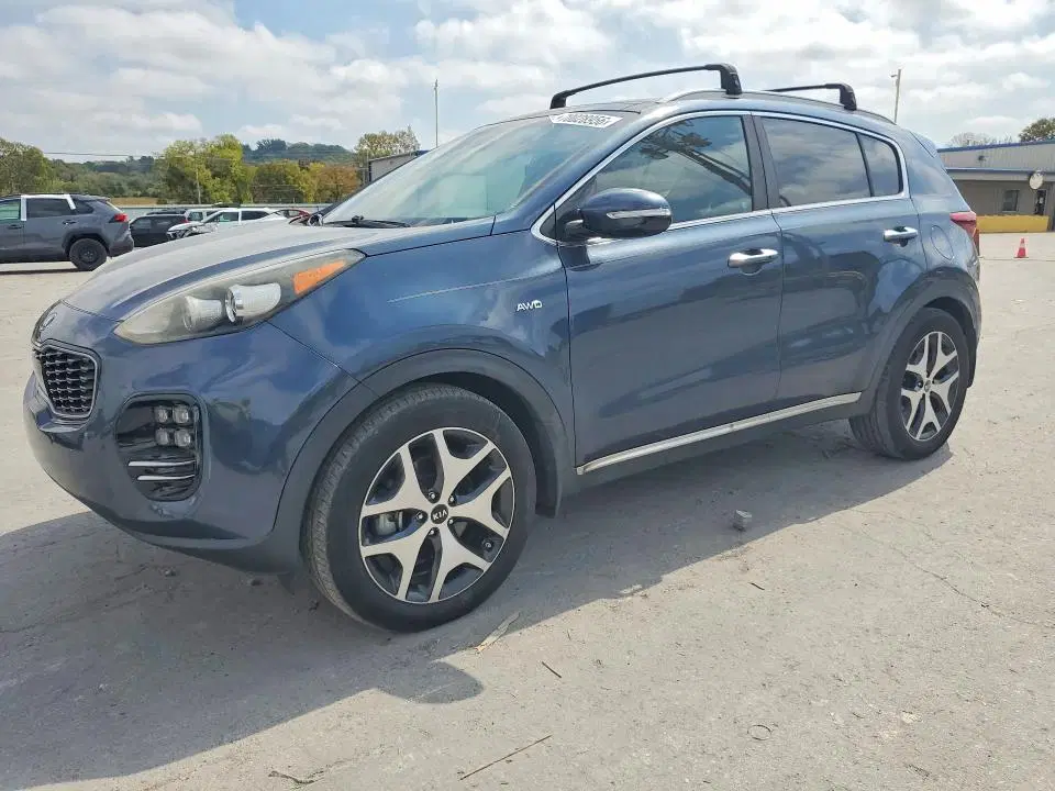 KNDPRCA61H7245014 — 2017 Kia Sportage, мелкие вмятины и царапины, фото до ремонта
